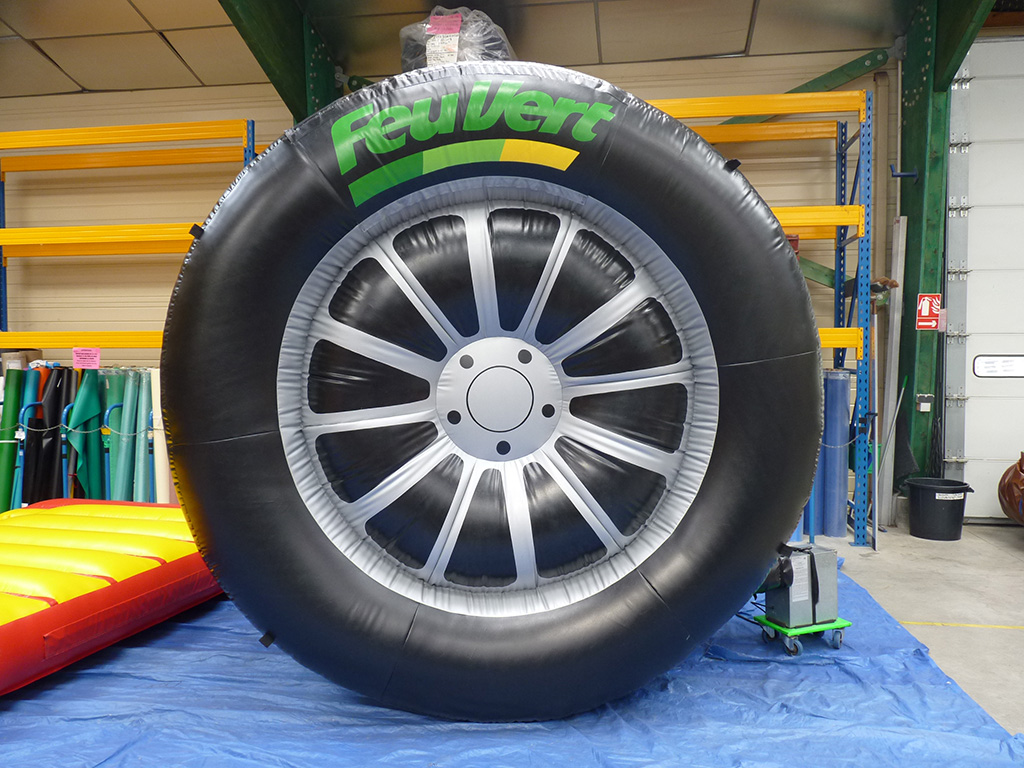 Pneu roue gonflable pour publicité et expo dans les garages